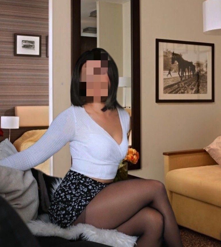 615332979: Chica busca chico en Granada