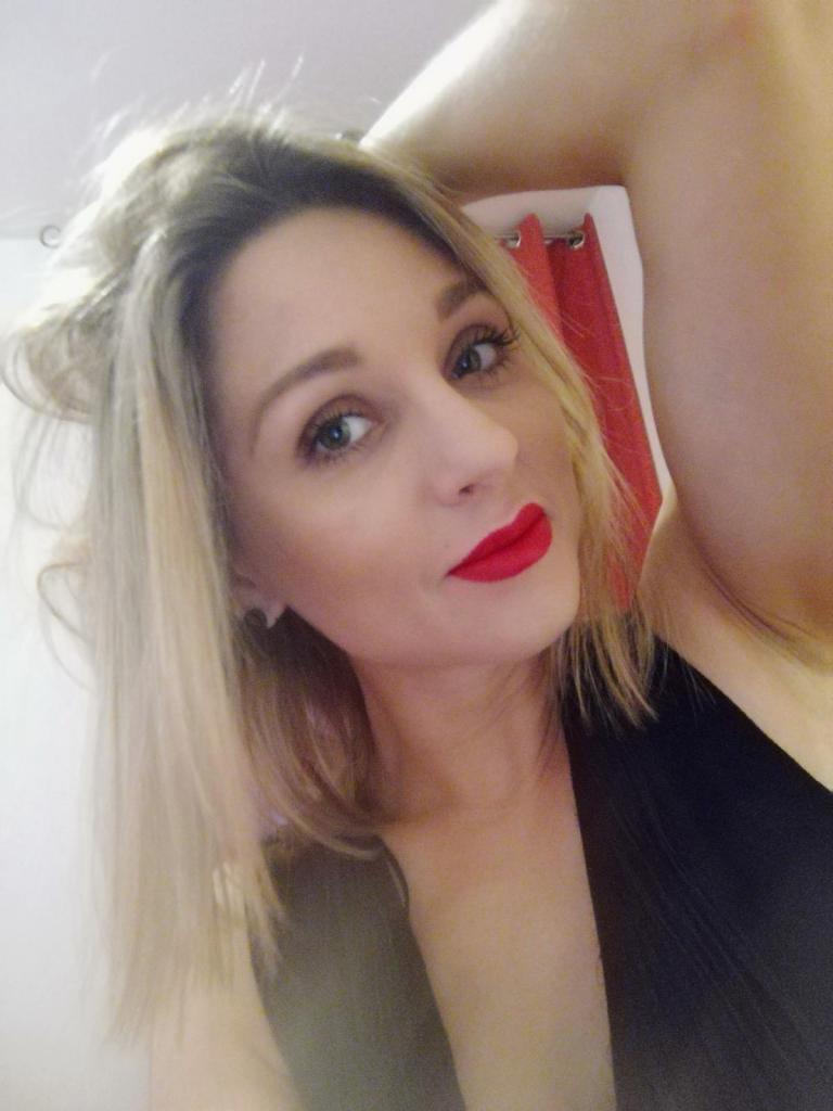 Chica busca chico en Barcelona: Chica busca chico