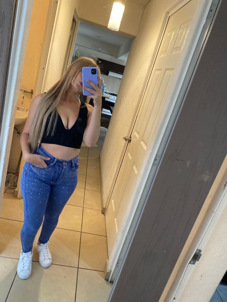 631436259: Chica busca chico en Pontevedra