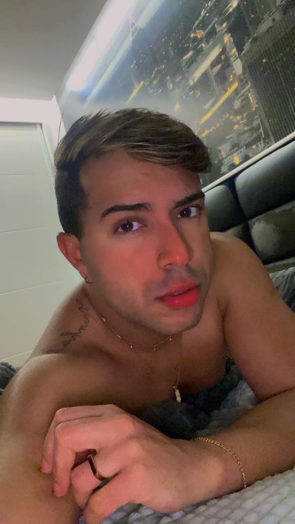 Chico busca chica en Asturias: 