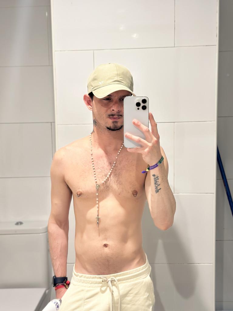 Chico busca chica en Málaga: 