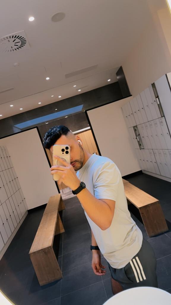 Chico busca chica en Mallorca: 