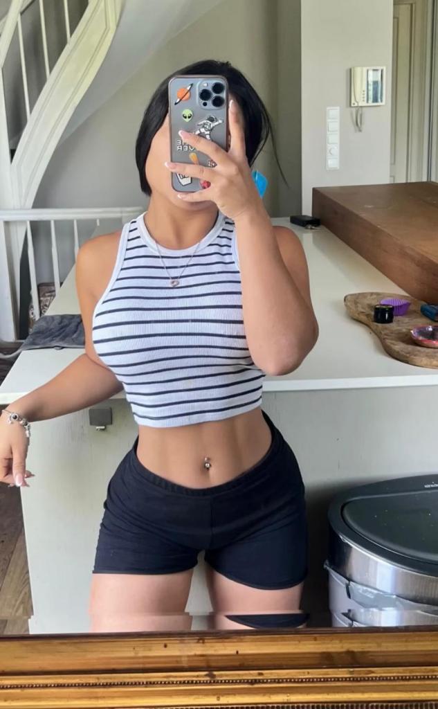 Chica busca chico en Almería: 