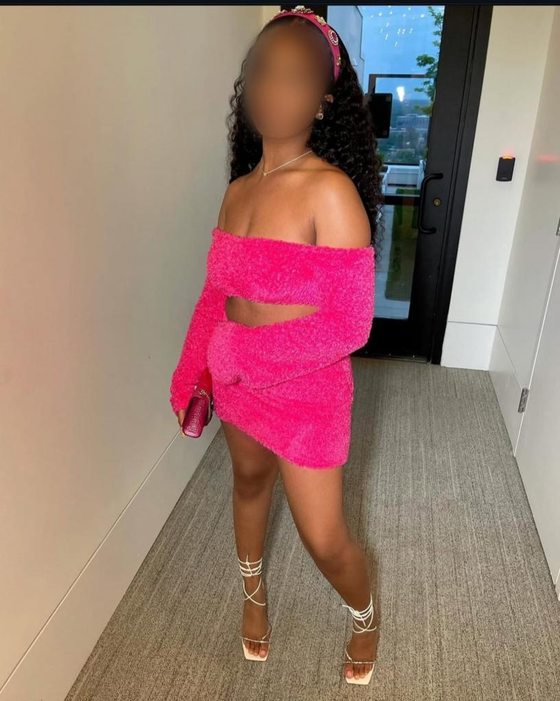 617058957: Chica busca chico en Valencia