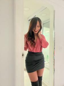 647749218: Chica busca chico en Sevilla