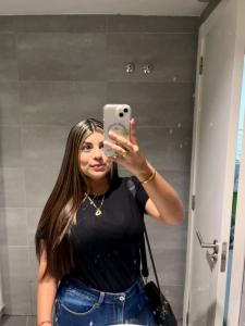 663442879: Chica busca chico en Las Palmas