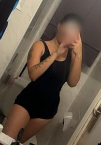 672958962: Chica busca chico en Barcelona
