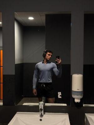 670869173: Chico busca chica en Madrid