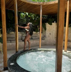 634135666: Chica busca chico en Gerona