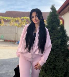 613771968: Chica busca chico en Málaga