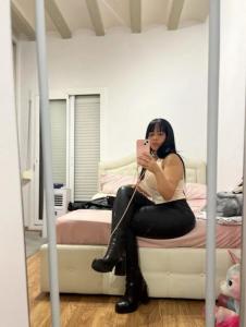 634802987: Chica busca chico en Barcelona