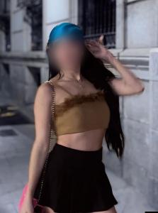695821266: Chica busca chico en Madrid