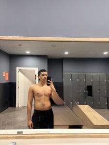 691643244: Chico busca chica en Valencia