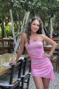 613950303: Chica busca chico en Málaga