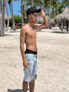 612267234: Chico busca chica en Alicante