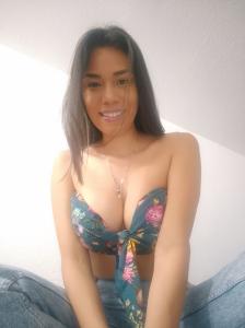 632106918: Chica busca chico en Huelva