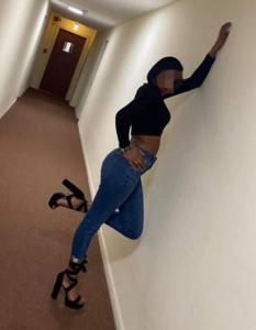 663913734: Chica busca chico en Vizcaya