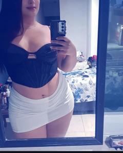 670089272: Chica busca chico en Barcelona