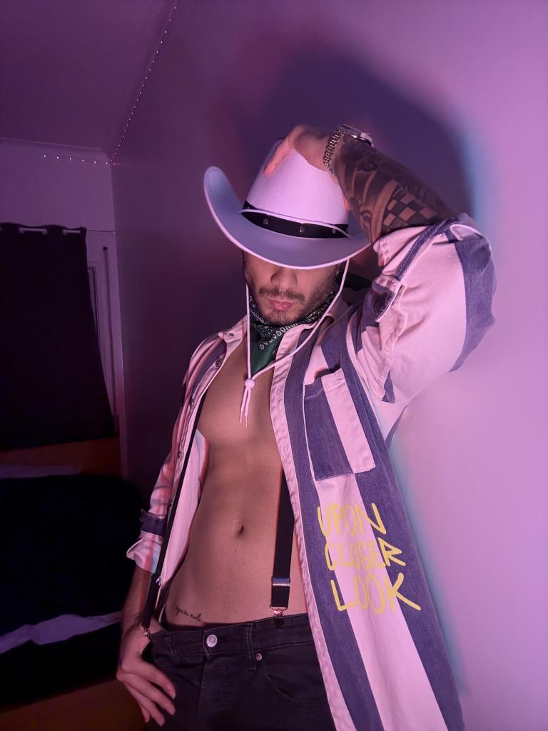 916248938: Chico busca chica en Madrid