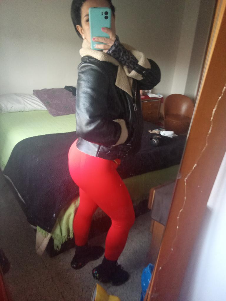 Chica busca chico en Barcelona: 