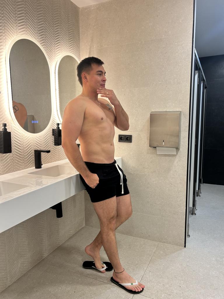 679034217: Chico busca chica en Málaga