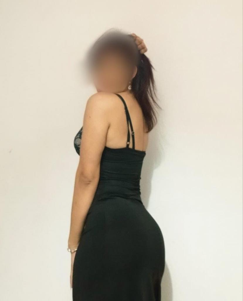 602701329: Chica busca chico en Ibiza