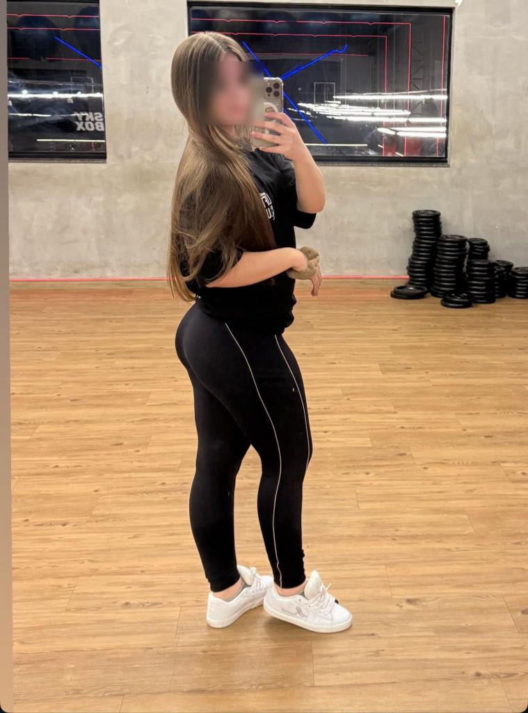 613783438: Chica busca chico en La Coruña