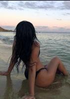 672114108: Chica busca chico en Barcelona