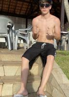 643014450: Chico busca chica en La Coruña