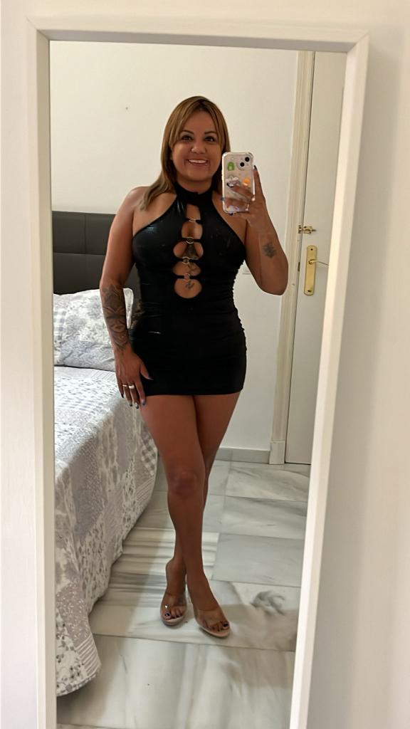 Chica busca chico en Cádiz: 