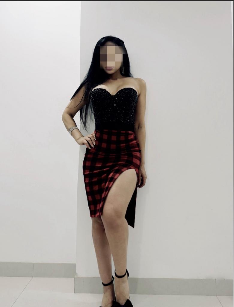615597124: Chica busca chico en Pontevedra