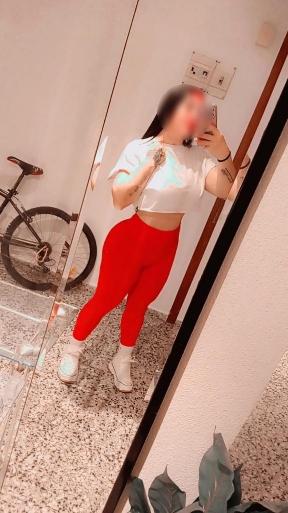 647789924: Chica busca chico en Almería