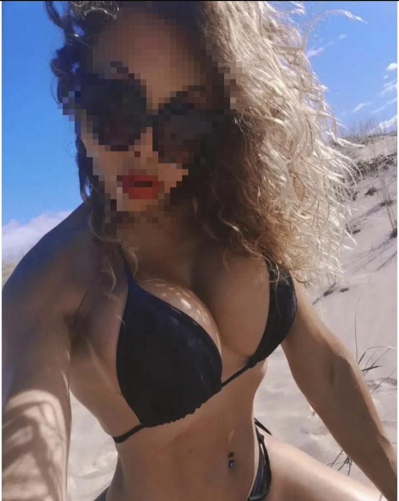 Chica busca chico en Granada: 