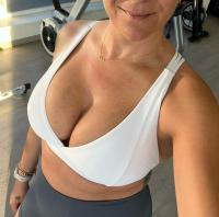 611876528: Chica busca chico en Asturias