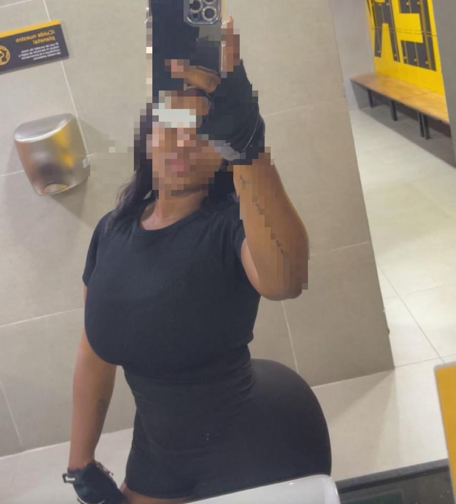 Chica busca chico en Cádiz: 