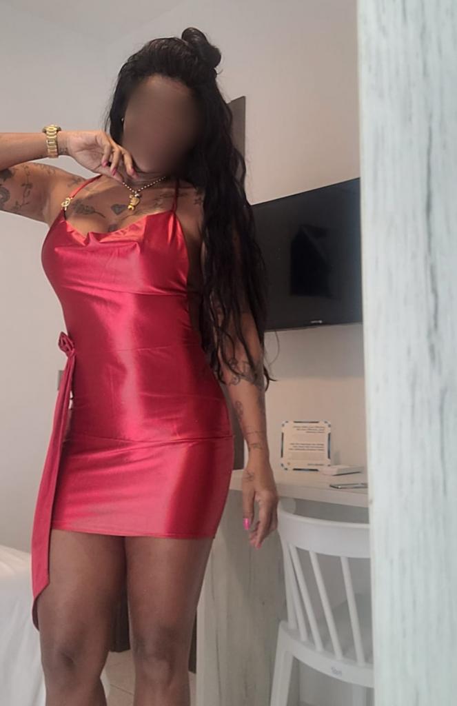 Chica busca chico en Granada: 