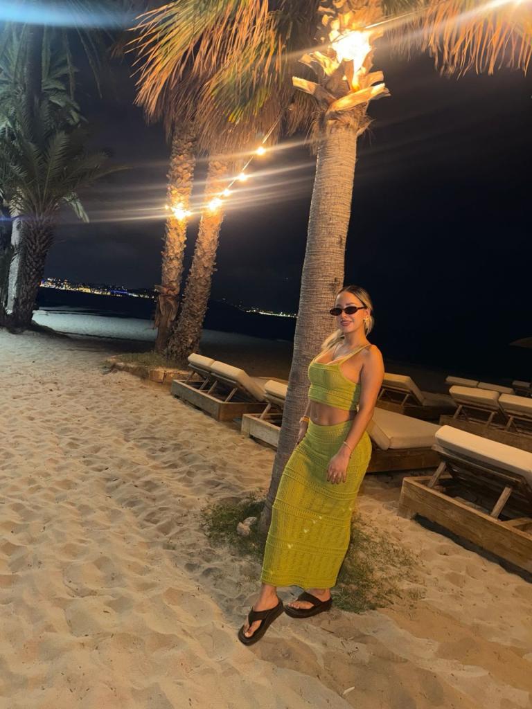 611314922: Chica busca chico en Ibiza