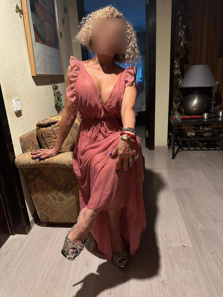 661050063: Chica busca chico en Madrid
