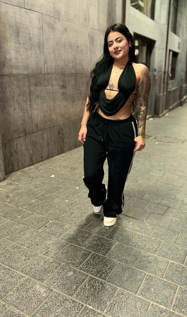 Chica busca chico en Alicante: Chica busca chico
