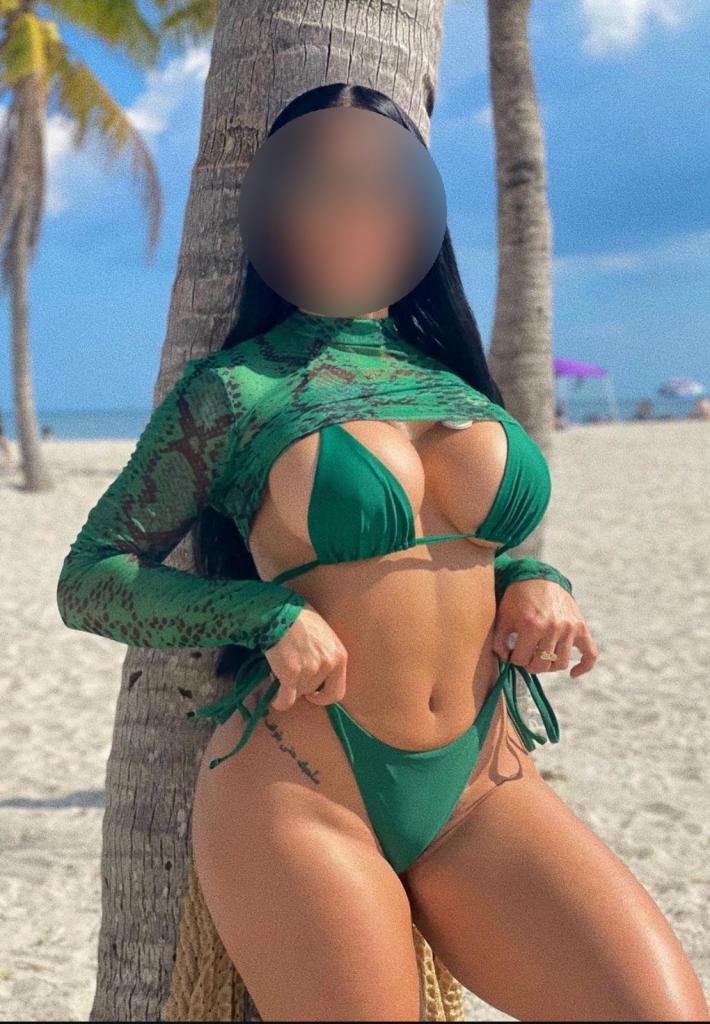 Chica busca chico en Málaga: Chica busca chico