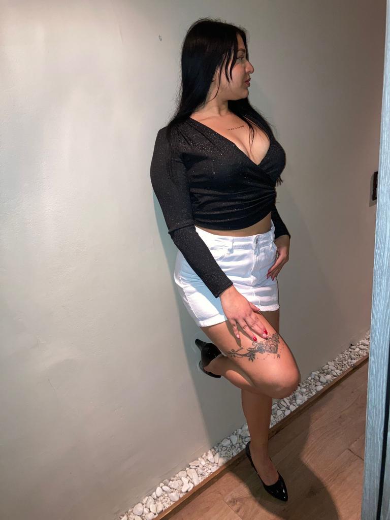 Chica busca chico en Barcelona: 