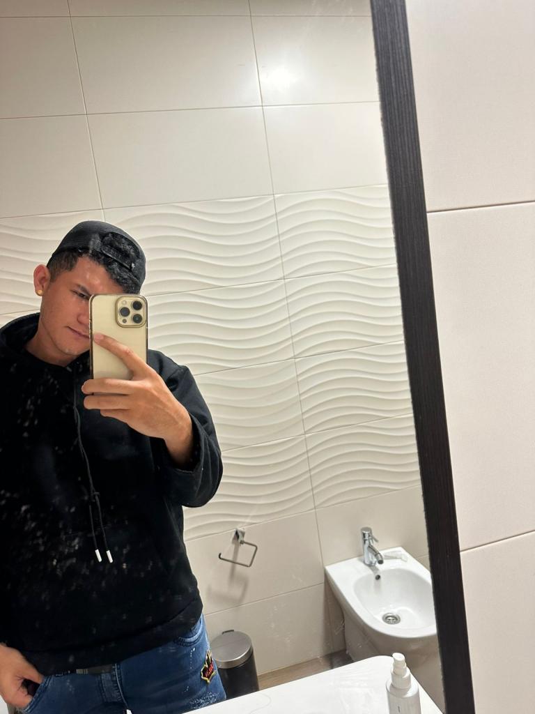 631170220: Chico busca chica en Albacete