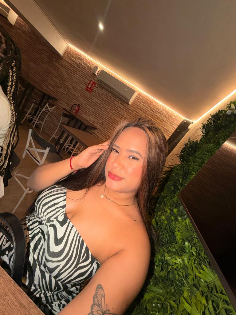 614576440: Chica busca chico en Mallorca