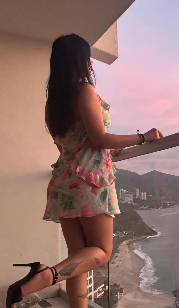 631951695: Chica busca chico en Valencia