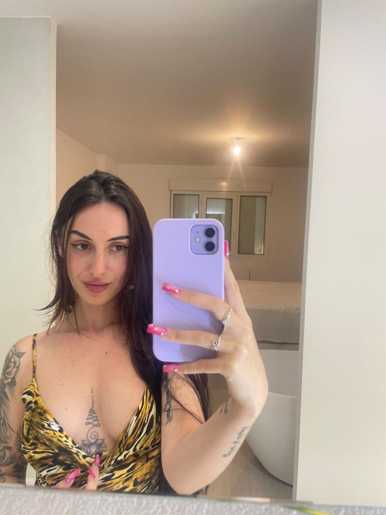 Chica busca chico en Madrid: Chica busca chico