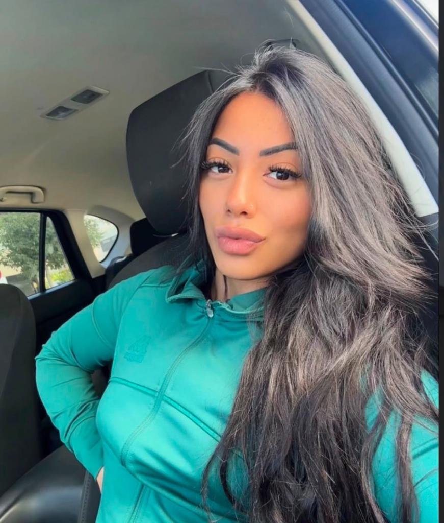 677129906: Chica busca chico en Cádiz