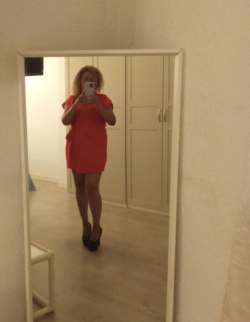 Chica busca chico en La Coruña: 