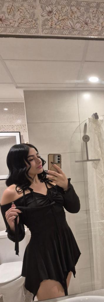 Chica busca chico en Alicante: Chica busca chico