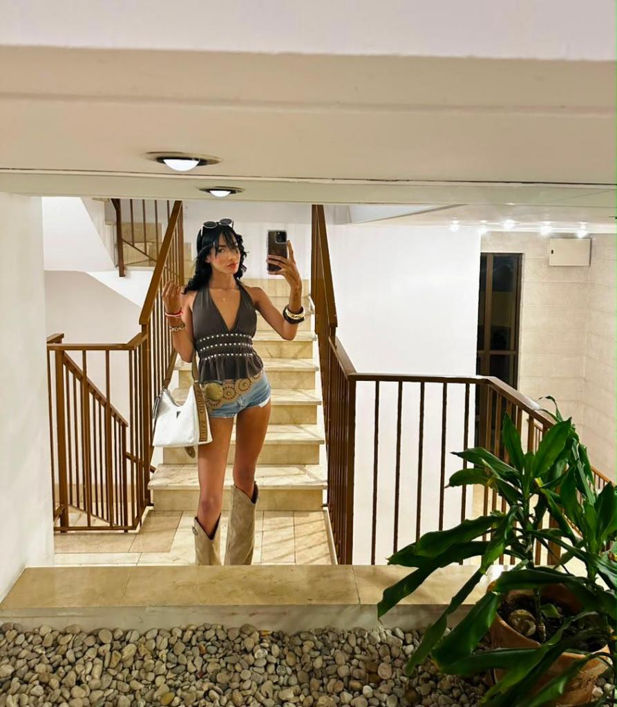 666314466: Chica busca chico en Ibiza