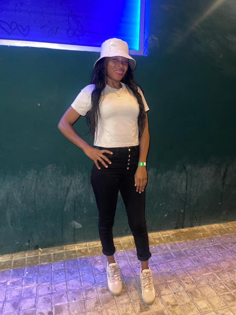 642083014: Chica busca chico en Huelva